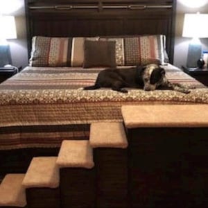 Pet Steps 28&quot; tall x 60&quot; deep 16&quot; wide   5 step