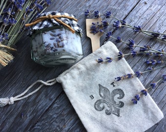 Classic FLEUR DE LIS Wedding Favor Bags (Set 12), Personalized Muslin Favor Bags w/ Bride & Groom Initials, French Country Events, 3" x 4"