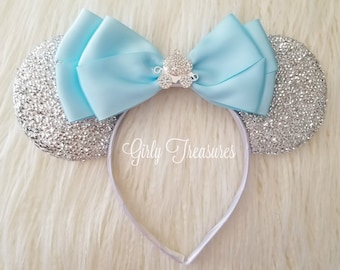 Cinderella Carriage Mouse Ears Headband. Blue Bow Mouse Ears. Disney Headband. Disney Princess Headband. One Size Fits Most.