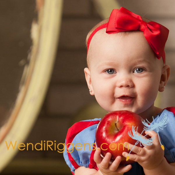 Snow White Red Bow Headband. Baby Headband. Newborn Headband. Girl Headband. Photo Prop. Baby Snow White Bow Headband.