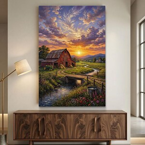 Könnte beinhalten: Ein vertikaler Wandkunstdruck, der eine ländliche Landschaft mit einer roten Scheune, einem grünen Traktor und Heuballen zeigt. Eine Holzbrücke überquert einen Bach im Vordergrund, umgeben von bunten Wildblumen und einem Metalleimer.