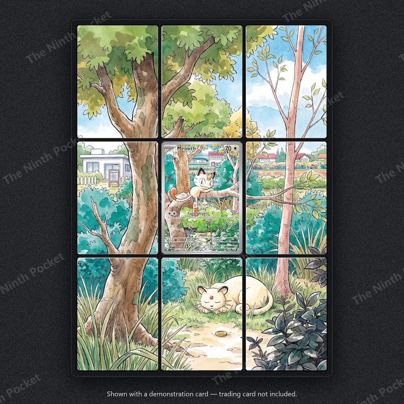 Peut inclure: Un cadre d'affichage &agrave; neuf panneaux pr&eacute;sentant une illustration de style aquarelle d'un paysage forestier. L'&oelig;uvre repr&eacute;sente un personnage Meowth perch&eacute; sur une branche d'arbre au centre, avec un personnage Persian endormi sur l'herbe en bas.