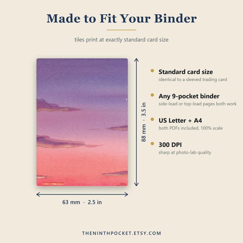 Puede incluir: Una tarjeta rectangular con un degradado de atardecer morado y rosa y nubes. El texto incluye Made to Fit Your Binder, Standard card size, Any 9-pocket binder, US Letter + A4, 300 DPI. Dimensiones 63 mm por 88 mm indicadas con flechas.