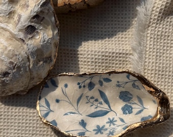 Portagioie a forma di conchiglia d'ostrica con decorazione decoupage / bordo dorato, vassoio portagioie in stile costiero