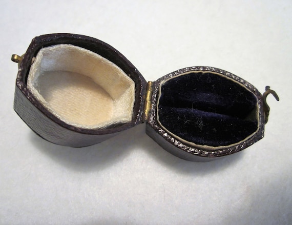 Antique Ring Box, Leather Ring Box, Victorian Ring