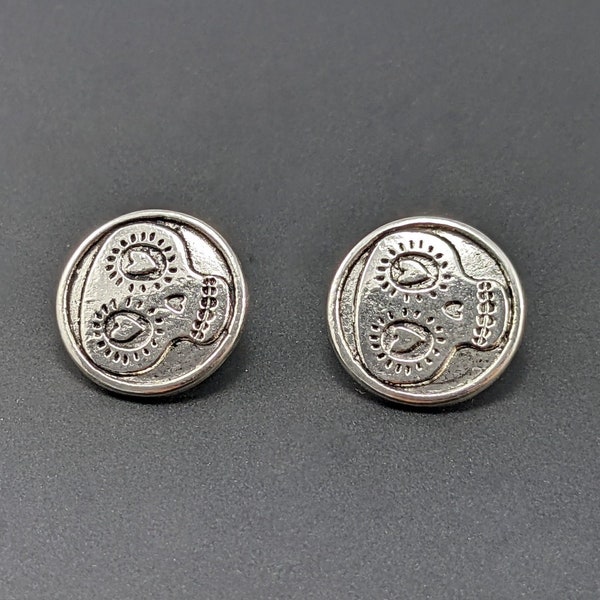 6 Pewter Sugar Skull Buttons, Antique Silver 17mm Skeleton Head Decorative Button Closure with Double Shank Back