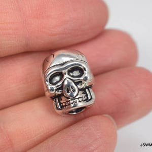 1  Pewter Skull Bead, Large Skull Charm, Skeleton Head Bead, Skull Pendant, Dia de los Muertos, Sugar Skull, Halloween, Antiqued Skull