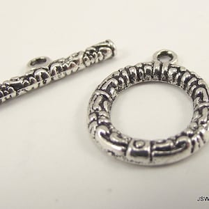 2 decoratieve antieke zilveren tinnen kapittelsluiting, sierlijke zilveren kapittelsluiting eindsluiting voor ketting of armband sieraden DIY