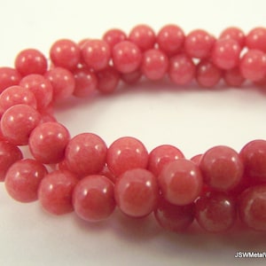 4 mm コーラル マウンテン ジェイド ラウンド ビーズ、コーラル カラー ラウンド ジェイド ビーズ 4 mm 16 インチ ホール ストランド