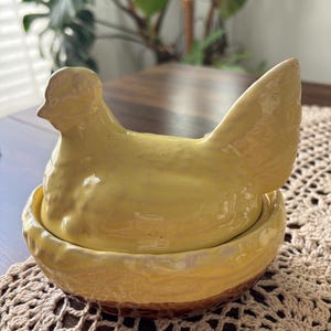 Vintage PV France Yellow Ware Hen on Nest / Covered Dish