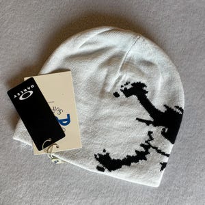 Nuevo gorro Oakley x Piet con estampado de calavera, color negro, estilo ciberpunk Y2K, estilo gorpcore streetwear.