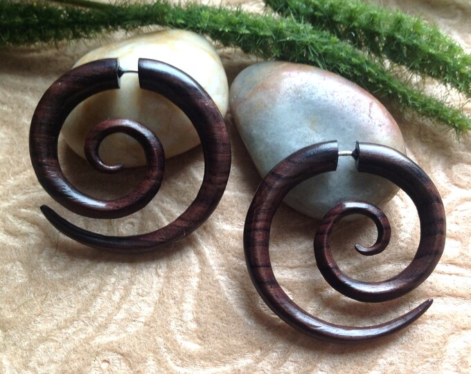 Fake Gauge Earrings, small Spirals Sono Wood, Naturally Organic, Hand
