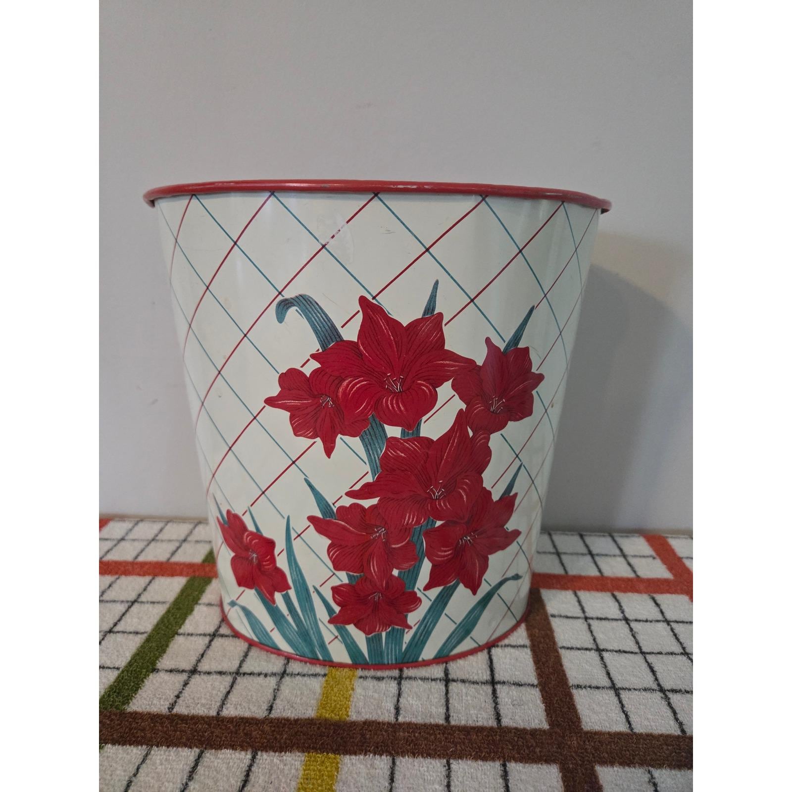 Metal Vintage Wastebasket - Etsy
