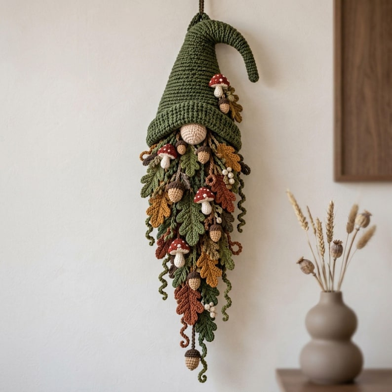 Gnome Wall Hanging Crochet Pattern PDF, Woodland Leaf Beard with Mushrooms & Acorns