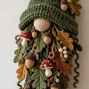 Gnome Wall Hanging Crochet Pattern PDF, Woodland Leaf Beard with Mushrooms & Acorns