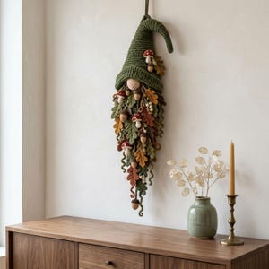 Gnome Wall Hanging Crochet Pattern PDF, Woodland Leaf Beard with Mushrooms & Acorns