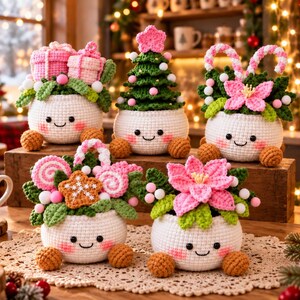 Christmas Desk Decor Crochet Pot Holiday Gift