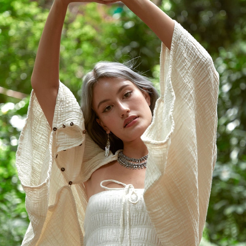 shawl cream colour