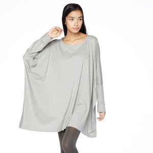 NO.62 Women&#39;s Scoop Neck Long Sleeve Tunic Top, Boxy Tunic, Loose Fit Tshirt in Gray