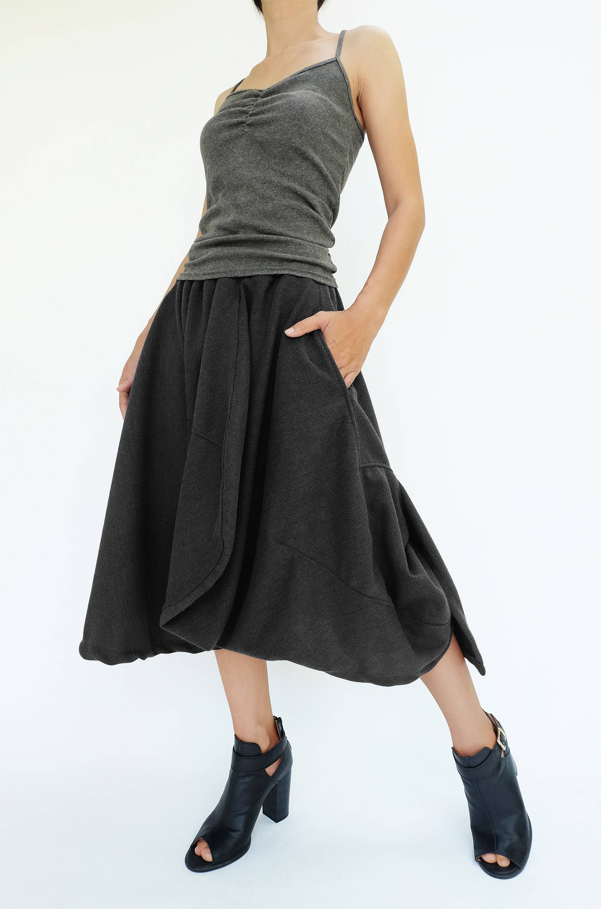 スカート BLACK MIDI SKIRT Midi skirt in crochet, Black - Sisley