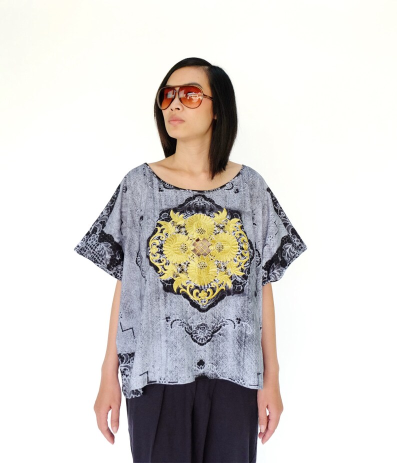 NO.169 Women's Short Sleeve Floral Embroidered T Shirt in Gray image 4