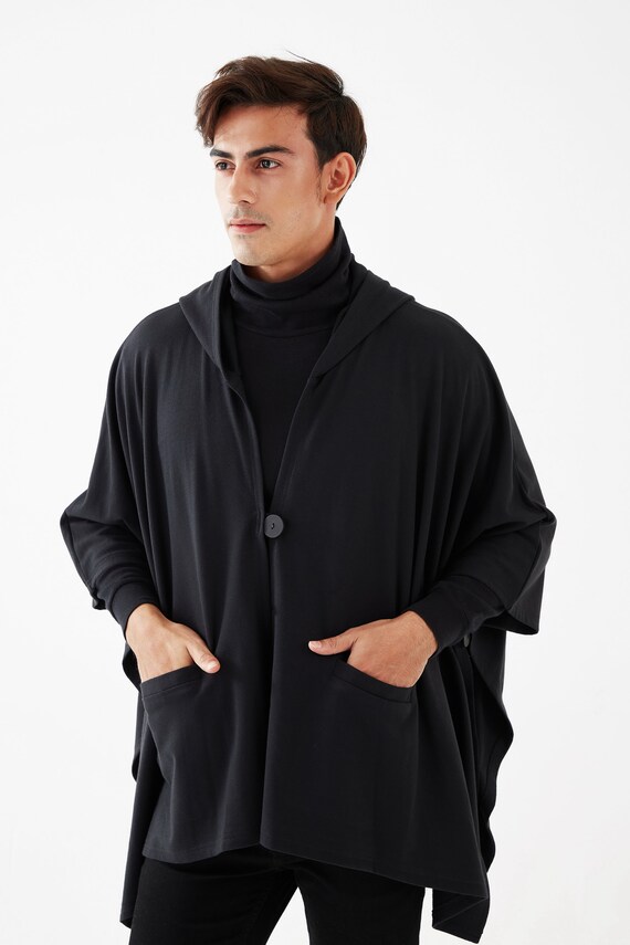 Uomo Casual Con Cappuccio Poncho Mantello Mantello Stile Semplice Moda  Cappotto Irregolare Felpa Con Cappuccio Pullover Con Tasca Uomo Manica  Lunga Leggero Top Felpe Felpa Pullover Maglione (Color : : Moda