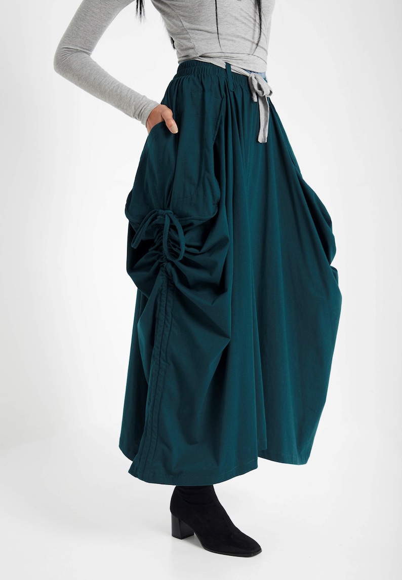 NO.123 Falda larga con bolsillo de parche grande para mujer, falda larga larga con bolsillos, cómoda falda convertible informal en verde azulado profundo imagen 4