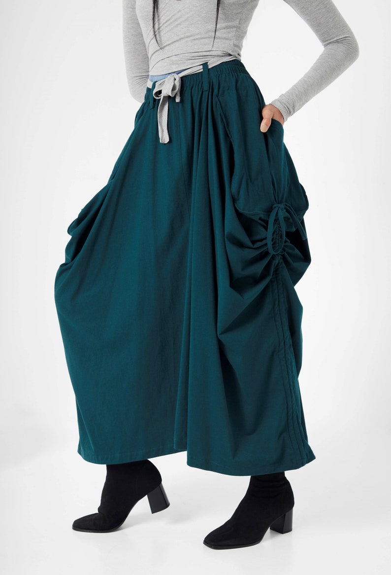 NO.123 Falda larga con bolsillo de parche grande para mujer, falda larga larga con bolsillos, cómoda falda convertible informal en verde azulado profundo imagen 6