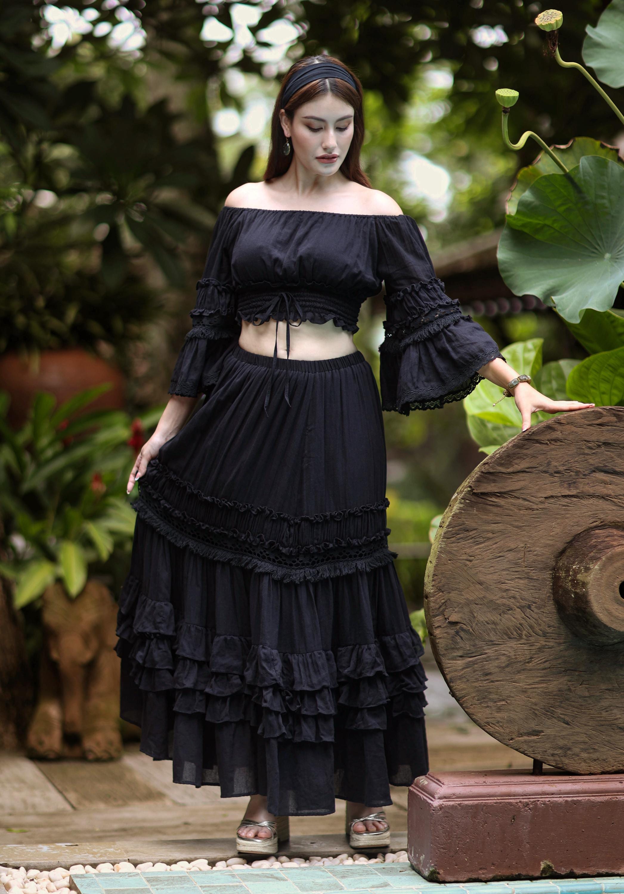 NEW---NO.323-2 Women's Lace Insert Ruffle Hem Long Skirt