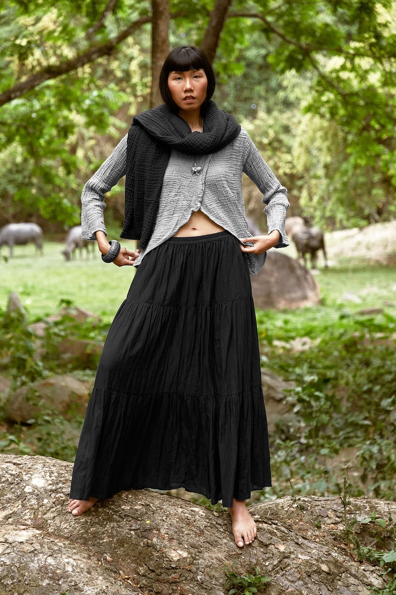 NO.5 Women's Hippie Gypsy Boho Tiered Peasant Long Maxi Skirt in Black zdjęcie 2