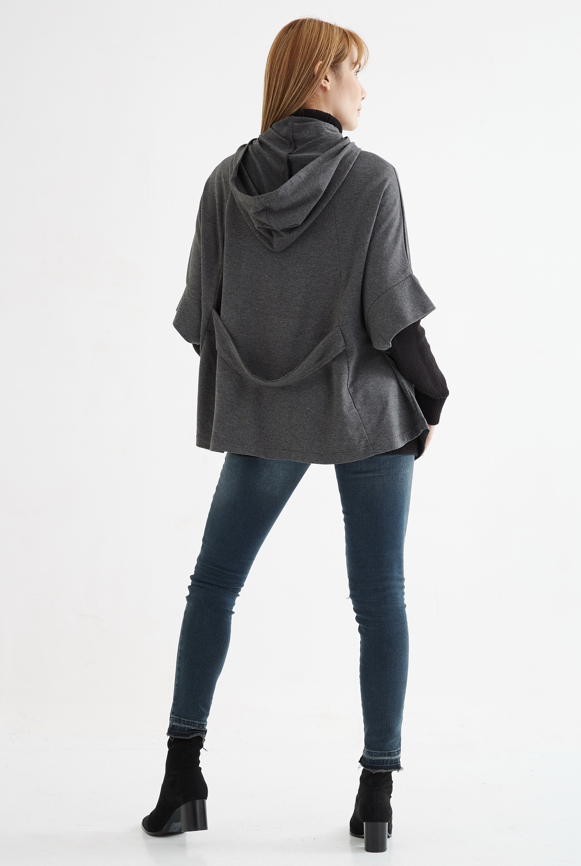 s popular women's fashion autumn winter features a stylish