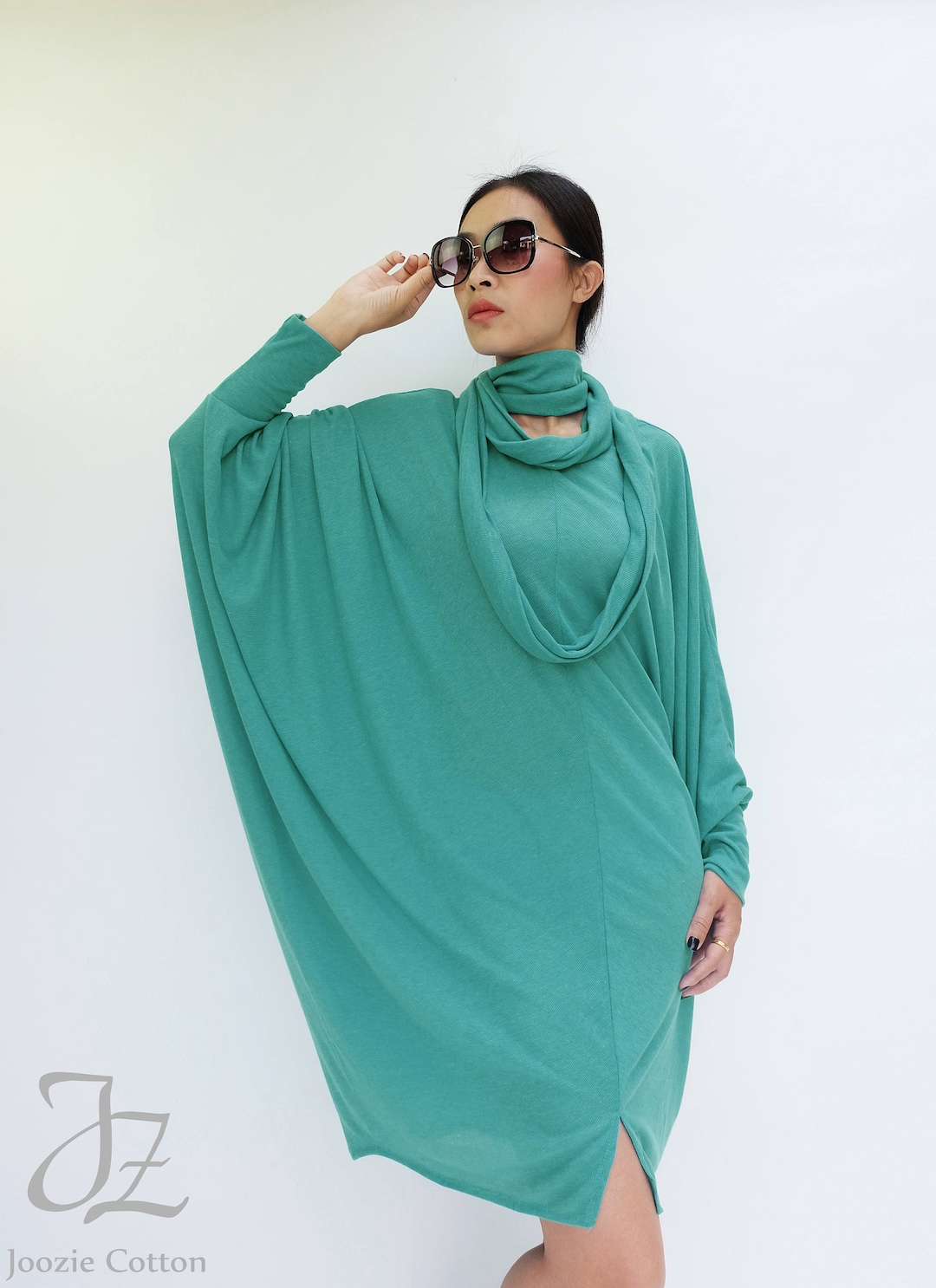 royal blue long sleeve dress Gown Style:D Rule 34 - annoyed Costumes_Girls_TV_Movies