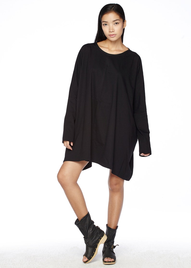 NO.62 Women's Scoop Neck Long Sleeve Tunic Top, Boxy Tunic, Loose Fit Tshirt in Black image 6
