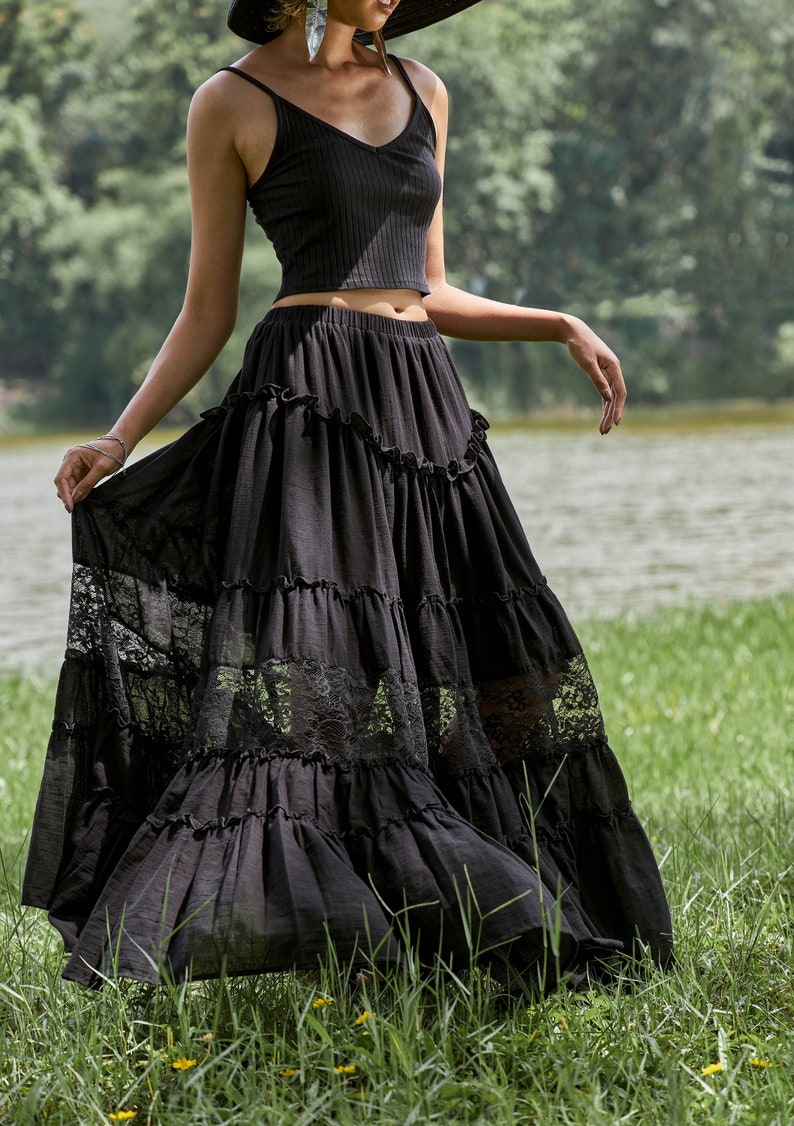 NEWNO.317 Women's Tiered Lace Insert Maxi Skirt, Boho Peasant Long Skirt, Cotton Maxi Skirt in Black zdjęcie 4