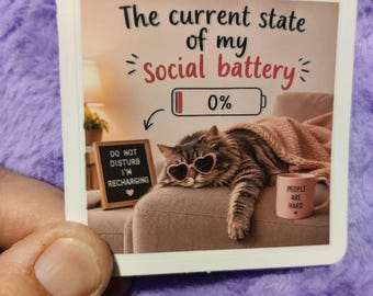 Tomt batteri, Rolig kattklistermärke: noll batteri, Trött katt, Låg energihumor (vinyldekal)