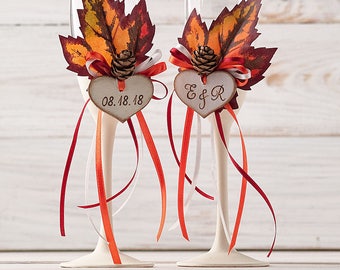 Fall wedding toasting flutes, personalized champagne glasses, custom autumn wedding wine glasses, bridal shower couple gift