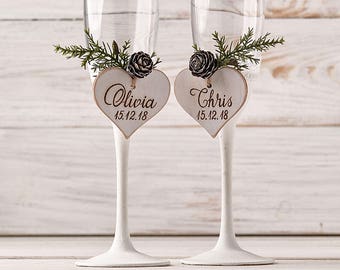 Winter Wedding Champagne Glasses White Toasting Flutes Christmas Wedding Toasting Glasses Wedding Champagne Flutes Bride and Groom Glasses