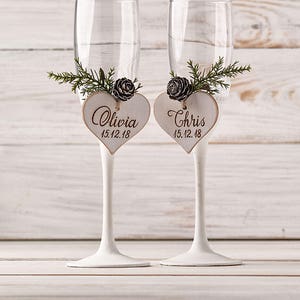 Winter Wedding Champagne Glasses White Toasting Flutes Christmas Wedding Toasting Glasses Wedding Champagne Flutes Bride and Groom Glasses