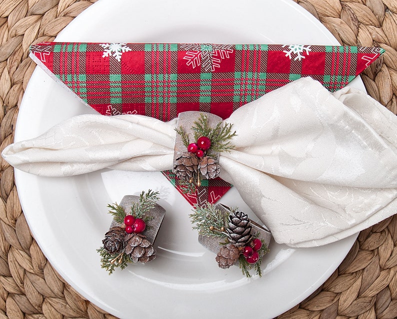 Christmas Napkin Rings with Pinecones Decor, Rustic Table Decoration, Winter Wedding Napkin Rings Holders, Thanksgiving Table Decor image 6