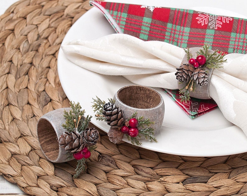 Christmas Napkin Rings with Pinecones Decor, Rustic Table Decoration, Winter Wedding Napkin Rings Holders, Thanksgiving Table Decor image 1