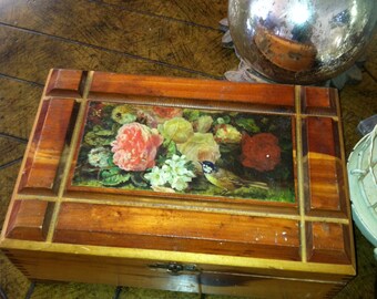 carved wood jewelry storage box with roses and bird*Vintage Wood Roses Box