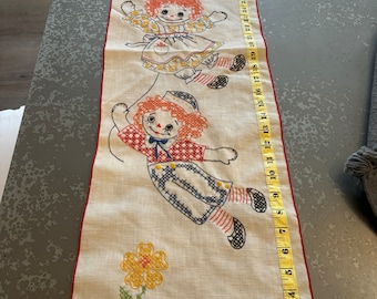 vintage/Retro Ragetty Ann & Andy Embroidered Growth Chart