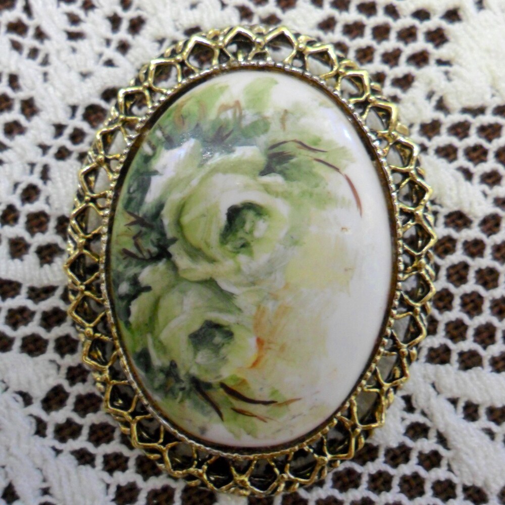 Vintage White Roses on Milk Glass Pin Brooch 1970s Gold Tone image 0