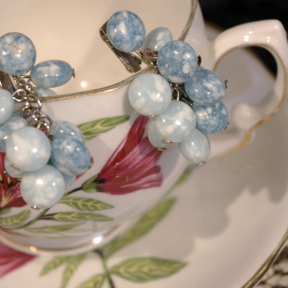 Vintage 1950s Cloudy Blue Bead Stone Dangle Chain Clip On image 0