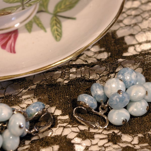 Vintage 1950s Cloudy Blue Bead Stone Dangle Chain Clip On image 3