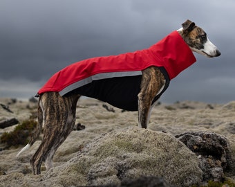 Whippet Softshell Jacke - Pullover für Windhund, Saluki, Podenco, Lurcher, italienisches Windspiel - Mit Reißverschlüssen - Rot - 8 Größen verfügbar