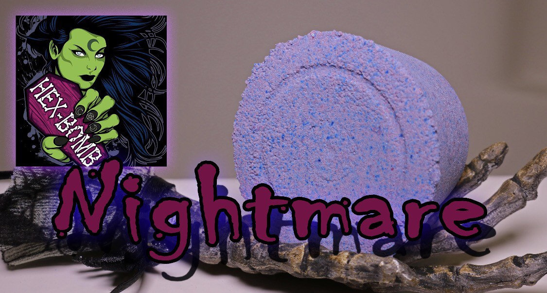 Nightmare Hexbomb Badebombe Lila – 100 G, Vegan, Mit Violettem Duft Für Entspannte Bäder