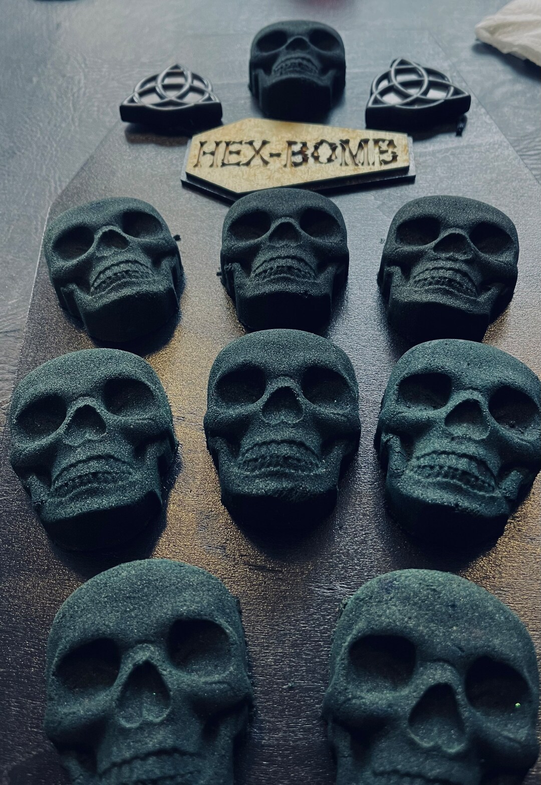 Gothic-Badekugel „Schlange“ Von HEXBOMB – Grüne Explosion Mit Cookie-Duft