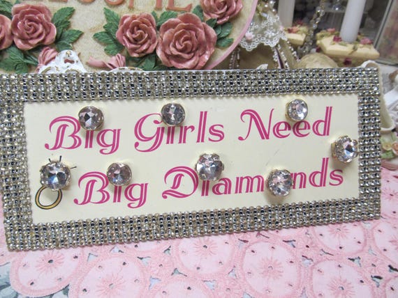 White WALL PLAQUE, "Big Girls Need Big Diamonds" Bling Decor, Embellished with Clear Rhinestones, Shabby Chic, Cottage, Fun Plaque, Bling!