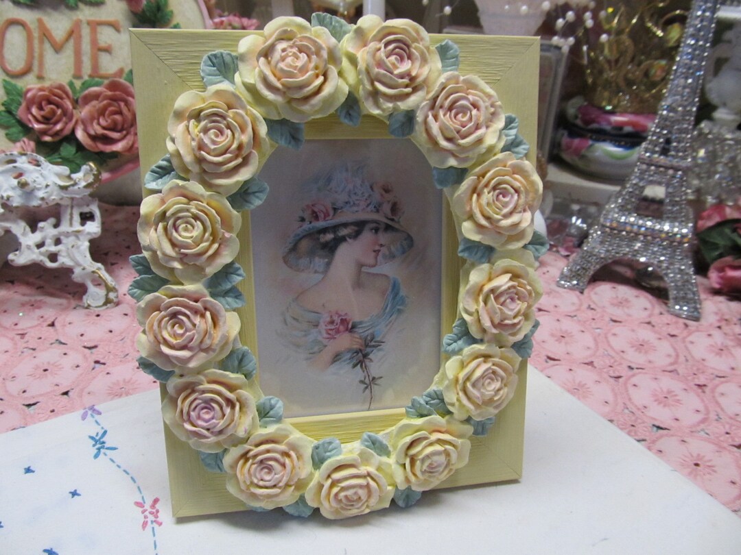 Yellow PHOTO FRAME With Yellow Rose Oval, Tabletop, 3.5